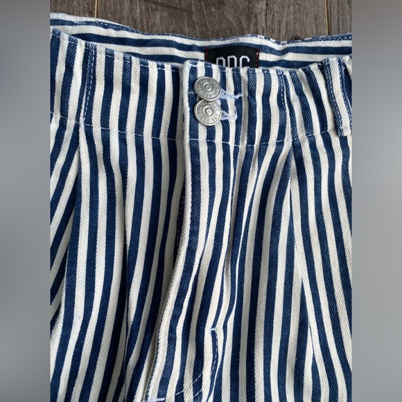 NWT Urban Outfitters BDG super high rise striped trouser shorts 100% cotton - Picture 3 of 13